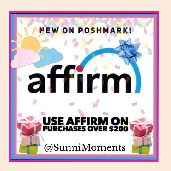 Converse Pride🌈 Collection Sneakers - Picture 2 of 5